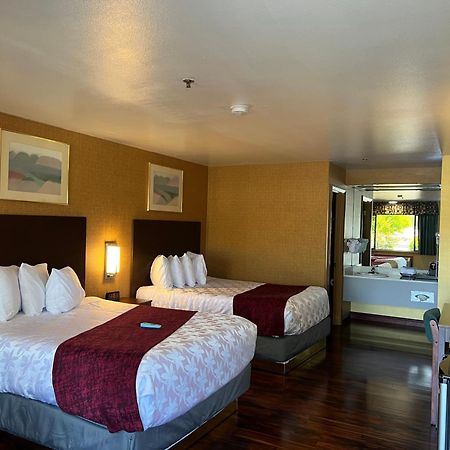 Americas Best Value Inn - Phoenix / Ashland Экстерьер фото