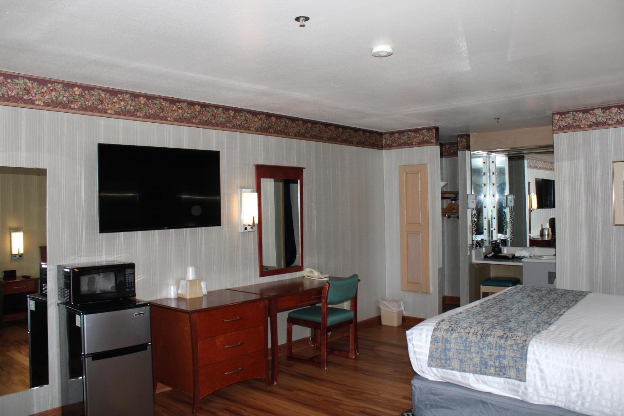 Americas Best Value Inn - Phoenix / Ashland Экстерьер фото