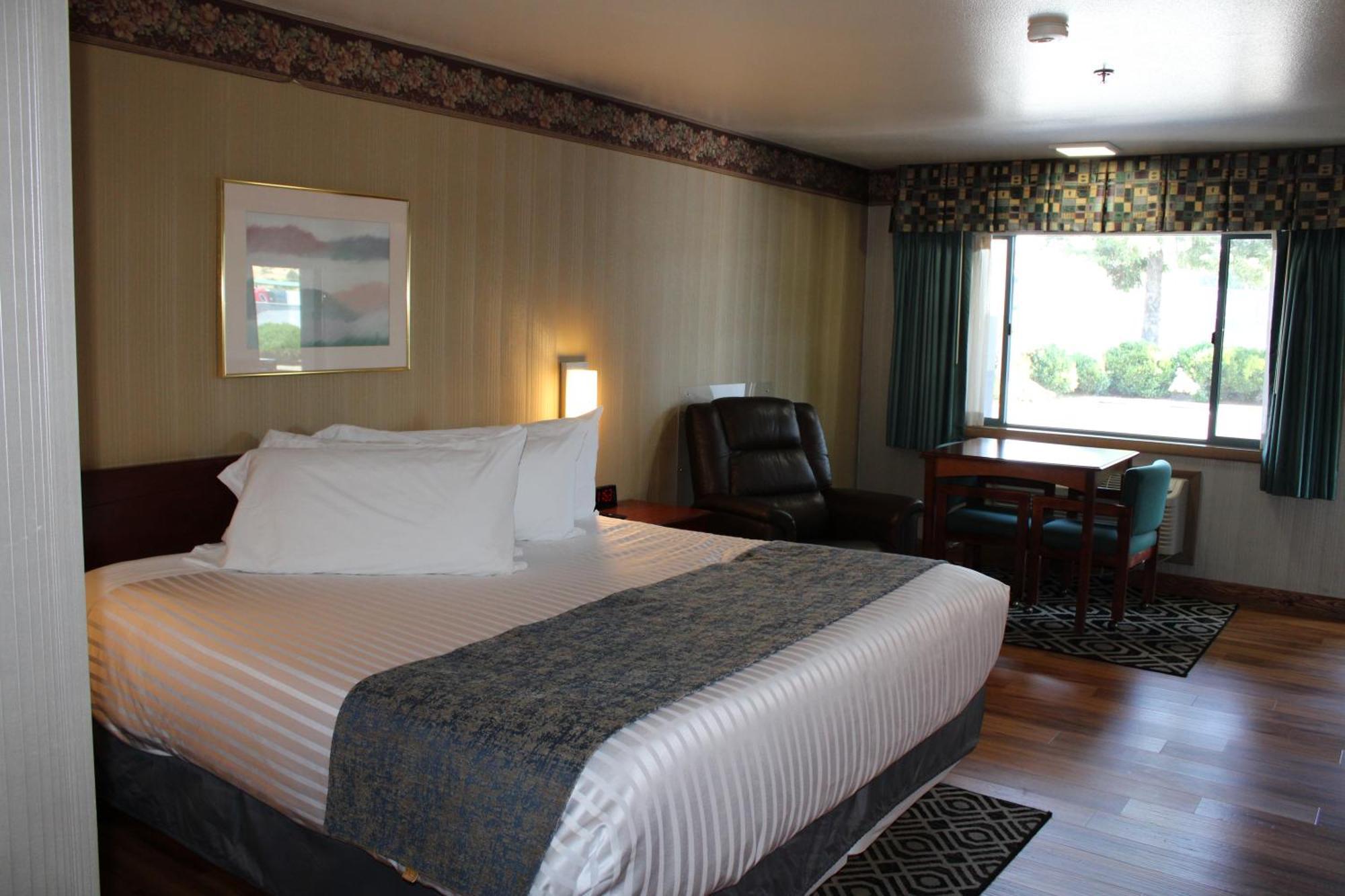 Americas Best Value Inn Phoenix Medford Финикс Экстерьер фото